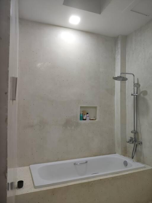 Pradha Kuta, 3 Bdr, 3 Minutes From Seminyak (Bali)