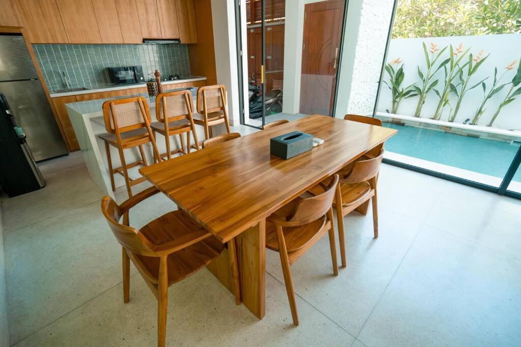 Pradha Kuta, 3 Bdr, 3 Minutes From Seminyak (Bali)
